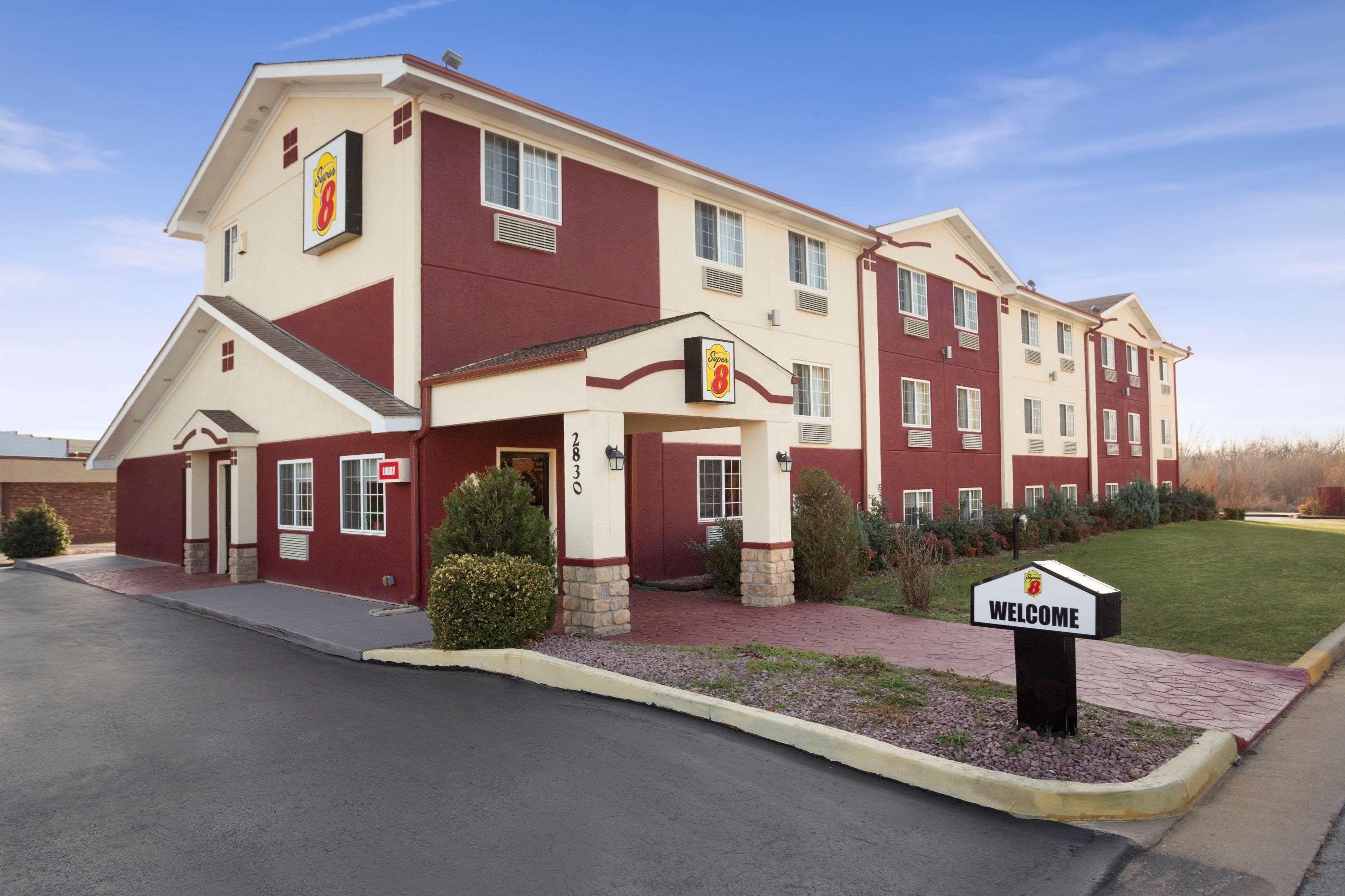 Hotel Super 8 By Wyndham Joplin Extérieur photo